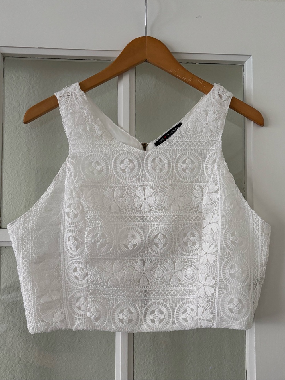 Women's White Crochet Lace Square-Neck Crop Top